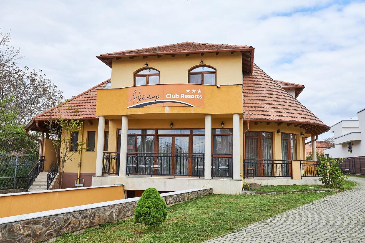 Holidays Club Resorts Хайдусобосло Экстерьер фото